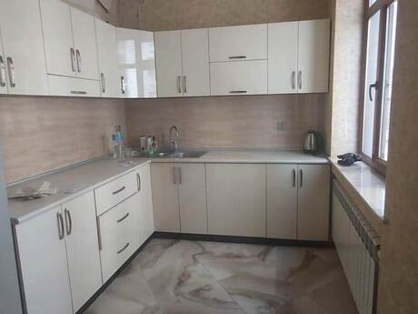 1 otaqlı köhnə tikili - Elmlər Akademiyası m. - 40 m²
