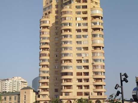 4 otaqlı yeni tikili - 28 May m. - 172 m²