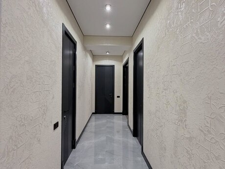 3-комн. новостройка - м. Нариман Нариманов - 142 м²