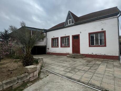 4 otaqlı həyət evi/bağ evi - Mərdəkan q. - 150 m²