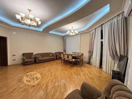 3 otaqlı köhnə tikili - Sahil m. - 130 m²