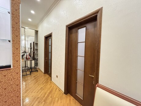3 otaqlı köhnə tikili - Sahil m. - 130 m²