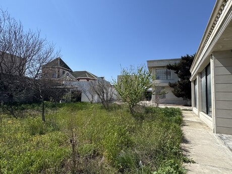 7 otaqlı həyət evi/bağ evi - Mərdəkan q. - 260 m²