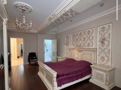 Elan №6032791 - Bakı, Gənclik m., 4 otaqlı, 220 m², 16/17 mərtəbə