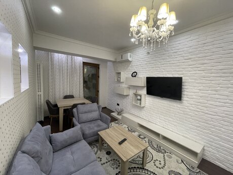 2 otaqlı yeni tikili - Şah İsmayıl Xətai m. - 67 m²