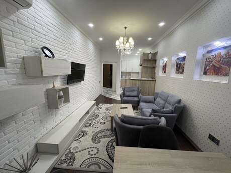 2 otaqlı yeni tikili - Şah İsmayıl Xətai m. - 67 m²