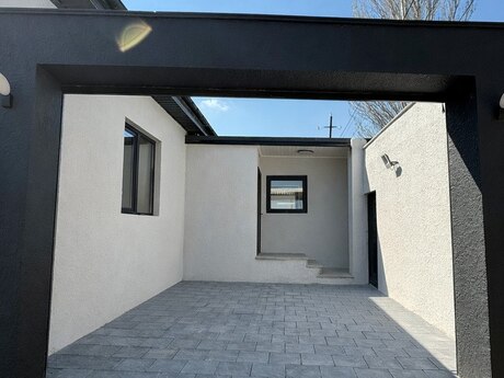 3 otaqlı həyət evi/bağ evi - Novxanı q. - 110 m²
