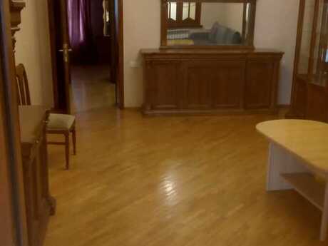 Объявление №6033197 - Баку, м. 28 мая, 2-комн., 100 м², 2/5 этаж