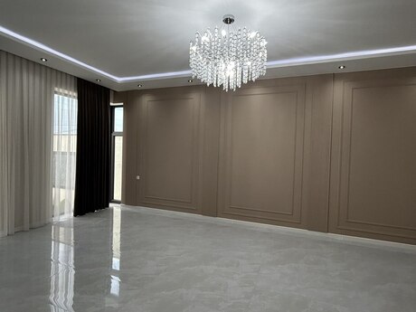 4 otaqlı həyət evi/bağ evi - Şüvəlan q. - 170 m²
