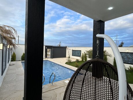 4 otaqlı həyət evi/bağ evi - Şüvəlan q. - 170 m²