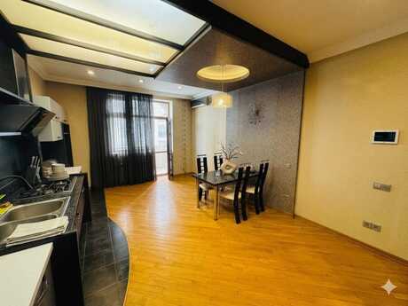 4 otaqlı yeni tikili - Gənclik m. - 230 m²
