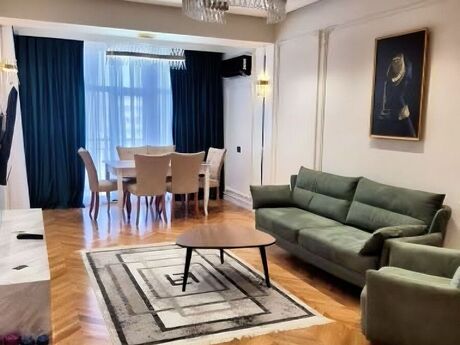 2 otaqlı yeni tikili - 28 May m. - 80 m²