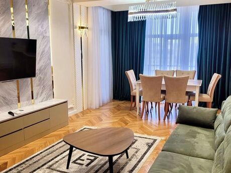 Elan №6033395 - Bakı, 28 May m., 2 otaqlı, 80 m², 16/18 mərtəbə