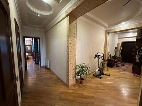 2 otaqlı köhnə tikili - Azadlıq Prospekti m. - 99 m²