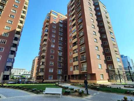 4 otaqlı yeni tikili - 28 May m. - 178 m²