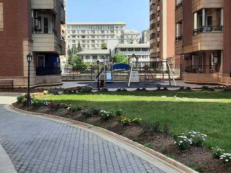 4 otaqlı yeni tikili - 28 May m. - 178 m²