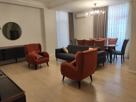 Kirayə 3 otaqlı mənzil, 170 m², Elmlər Akademiyası: 2 500 ₼/ay 3