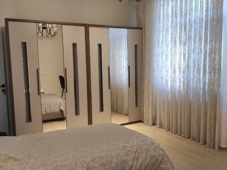3 otaqlı yeni tikili - Elmlər Akademiyası m. - 170 m²