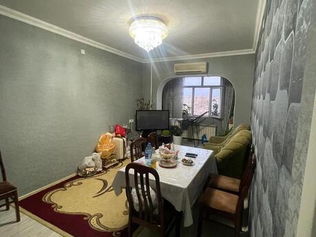 4 otaqlı köhnə tikili - 9-cu mikrorayon q. - 100 m²