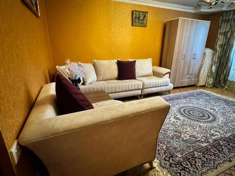2 otaqlı köhnə tikili - 28 May m. - 61 m²
