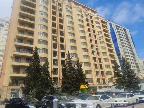 3-комн. новостройка - м. 28 мая - 185 м²