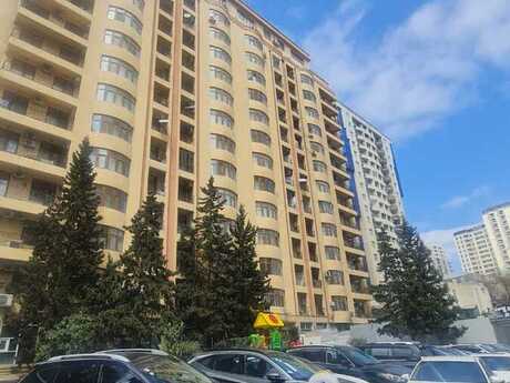 3-комн. новостройка - м. 28 мая - 185 м²
