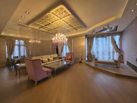 4 otaqlı yeni tikili - 28 May m. - 240 m²