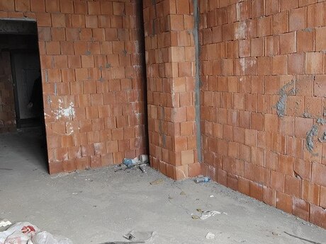 2 otaqlı yeni tikili - Bakıxanov q. - 79 m²