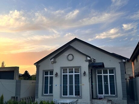 3 otaqlı həyət evi/bağ evi - Buzovna q. - 110 m²