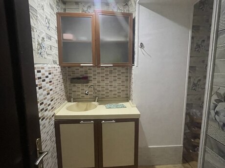 1 otaqlı köhnə tikili - Nəriman Nərimanov m. - 40 m²