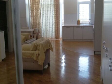3 otaqlı yeni tikili - Elmlər Akademiyası m. - 125 m²