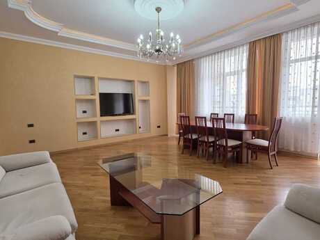 Объявление №6033994 - Баку, м. Шах Исмаил Хатаи, 4-комн., 150 м², 5/15 этаж