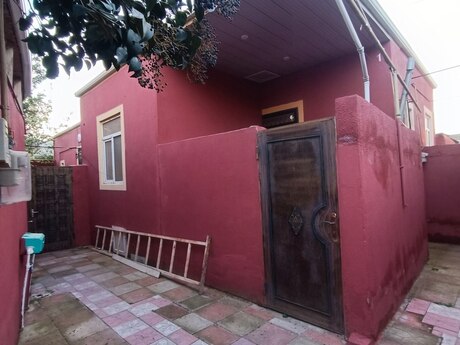 2 otaqlı həyət evi/bağ evi - Xırdalan - 50 m²