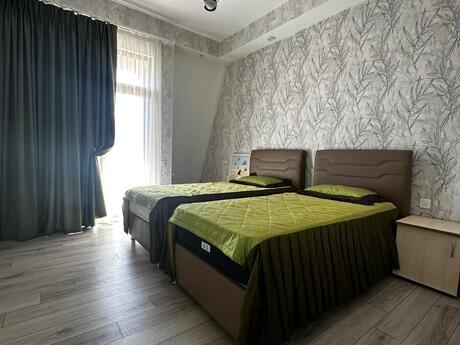 4 otaqlı yeni tikili - Ağ şəhər q. - 170 m²