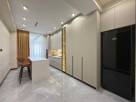 Elan №6034124 - Bakı, Gənclik m., 3 otaqlı, 143 m², 14/18 mərtəbə