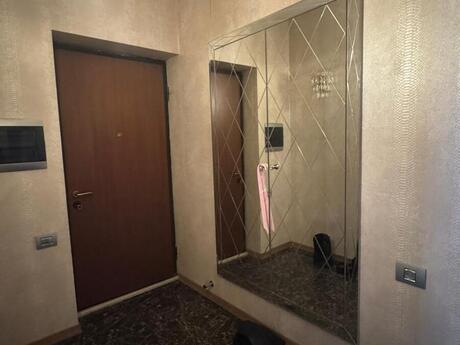 3 otaqlı köhnə tikili - Nizami m. - 80 m²