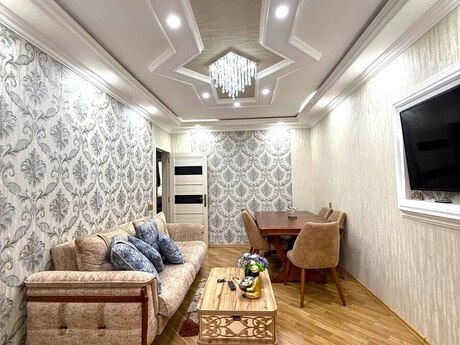 3-комн. вторичка - м. Азадлыг проспекти - 80 м²