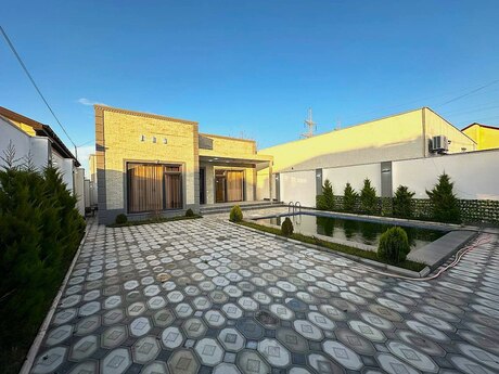 3 otaqlı həyət evi/bağ evi - Şüvəlan q. - 120 m²