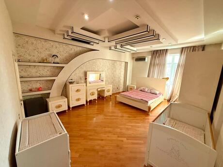 4 otaqlı yeni tikili - Nəsimi r. - 200 m²
