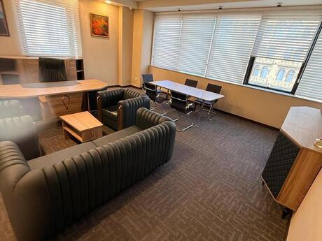 4 otaqlı ofis - Nərimanov r. - 180 m²