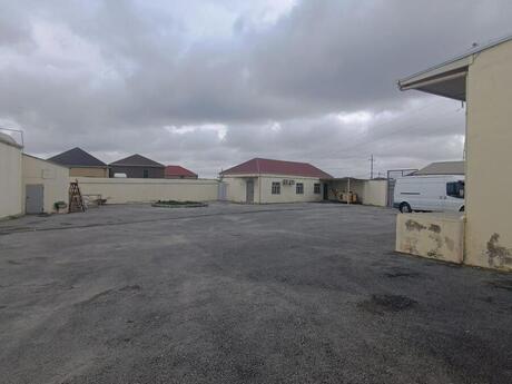 Obyekt - Hökməli q. - 2000 m²