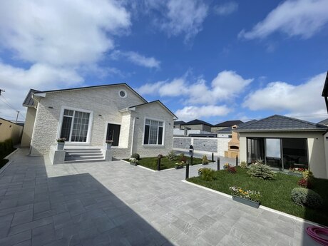 5 otaqlı həyət evi/bağ evi - Binə q. - 220 m²