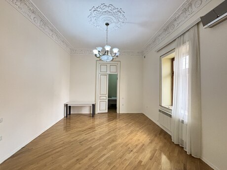 Obyekt - Nizami m. - 37 m²