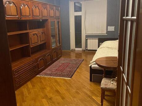3 otaqlı yeni tikili - 28 May m. - 170 m²