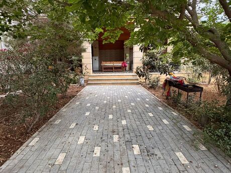 5 otaqlı həyət evi/bağ evi - Saray q. - 300 m²