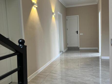 8 otaqlı həyət evi/bağ evi - Mehdiabad q. - 300 m²