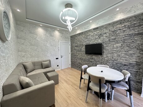2 otaqlı yeni tikili - Şah İsmayıl Xətai m. - 70 m²