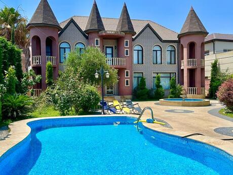 6 otaqlı həyət evi/bağ evi - Mərdəkan q. - 350 m²