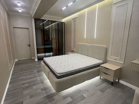 3 otaqlı yeni tikili - Şah İsmayıl Xətai m. - 135 m²