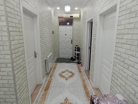 4 otaqlı həyət evi/bağ evi - Zabrat q. - 200 m²